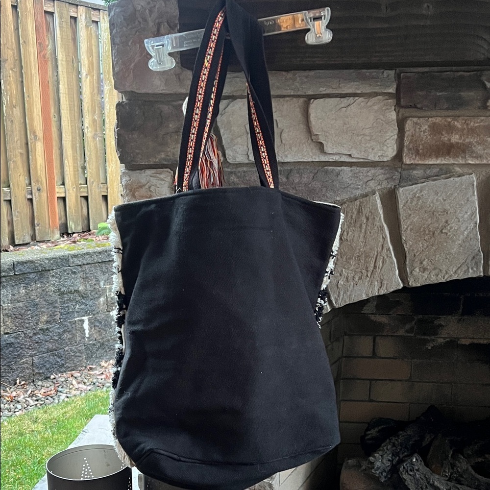 Panache Black and Cream with Grey Textured Geometric Tote Bag - Picture 5 of 9